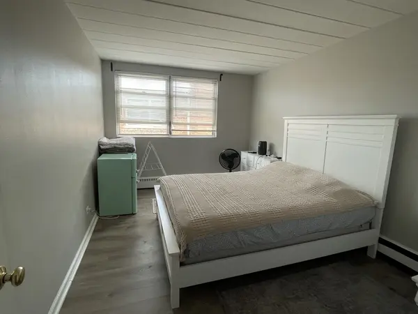 6833 N Oakley AVE #3B, Chicago, IL 60645