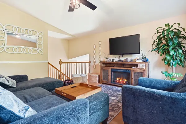 4009 Ridge RD, Zion, IL 60099