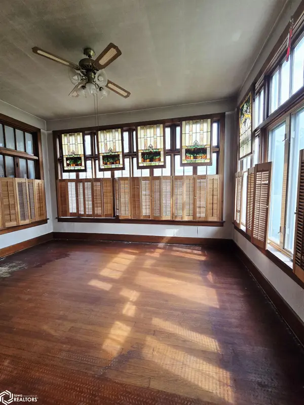 509 High AVE, Oskaloosa, IA 52577