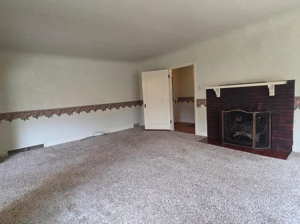 412 W Main ST, Pipestone, MN 56164