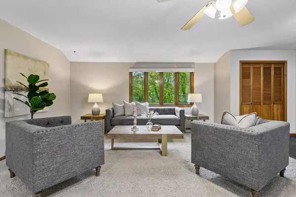 18503 Hanus RD, Minnetonka, MN 55345