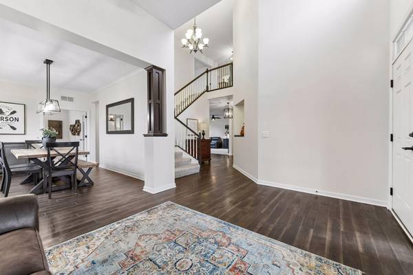 2442 Lacy LN, Victoria, MN 55386