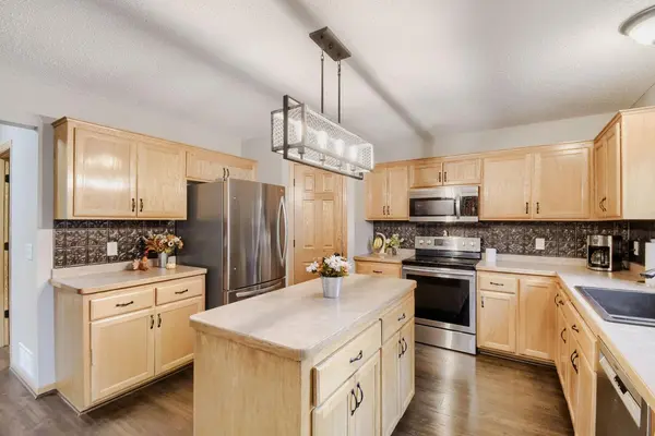 752 Melville CIR, Hastings, MN 55033