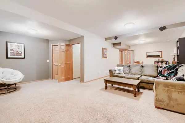 752 Melville CIR, Hastings, MN 55033