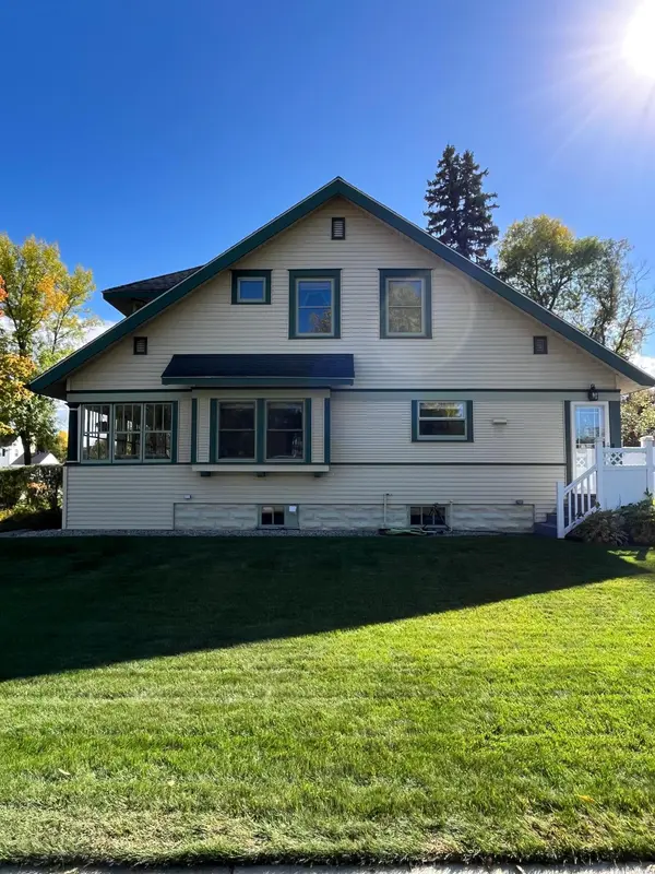721 Main AVE N, Thief River Falls, MN 56701