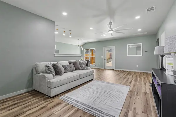9820 NW 144th ST, Yukon, OK 73099