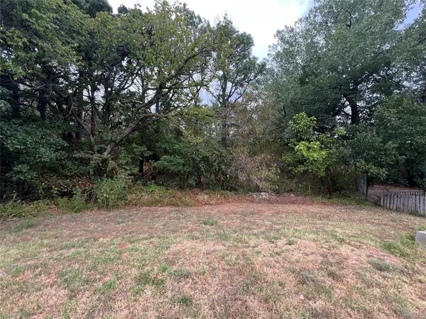 12421 Goldsborough RD, Midwest City, OK 73130