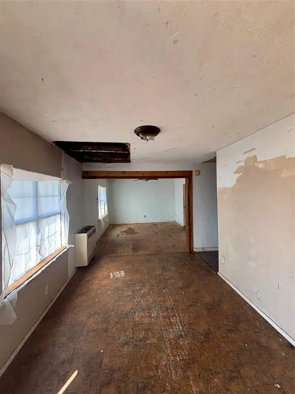 104 Valley View DR, Shawnee, OK 74804