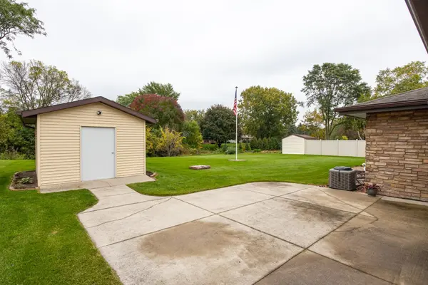 4810 W WILDFLOWER LN, Appleton, WI 54914