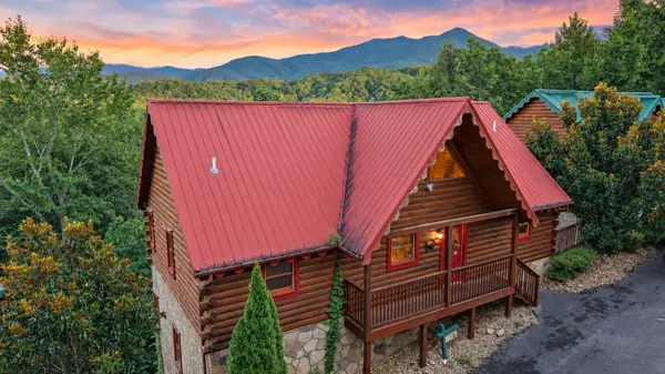 1757 Mountain Shadow Way, Gatlinburg, TN 37738