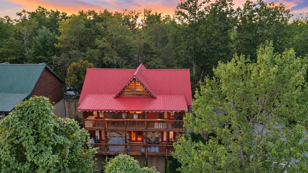 1757 Mountain Shadow Way, Gatlinburg, TN 37738