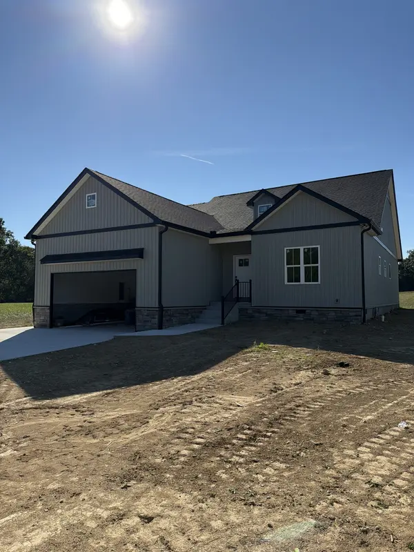 116 Meadowood Ln, Winchester, TN 37398