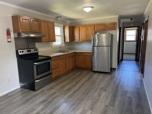 2422 Steve Dr, Columbia, TN 38401