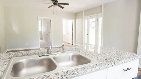 112 Humphries St, Charlotte, TN 37036