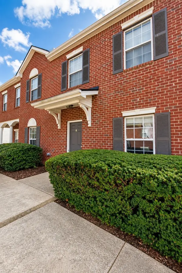 4013 Clinton Ln, Spring Hill, TN 37174