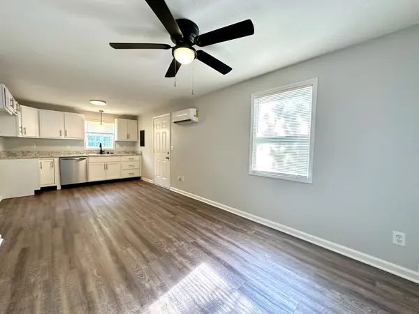 3051/2 Locust St #A, Clarksville, TN 37042