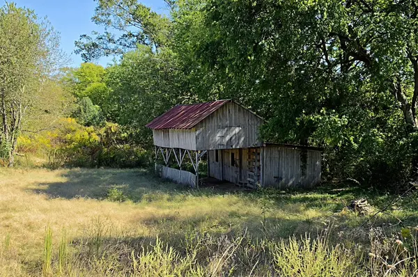 0 Armour Village Rd, Columbia, TN 38401