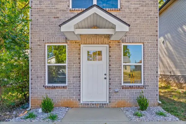 1212 Cedar St, Clarksville, TN 37040