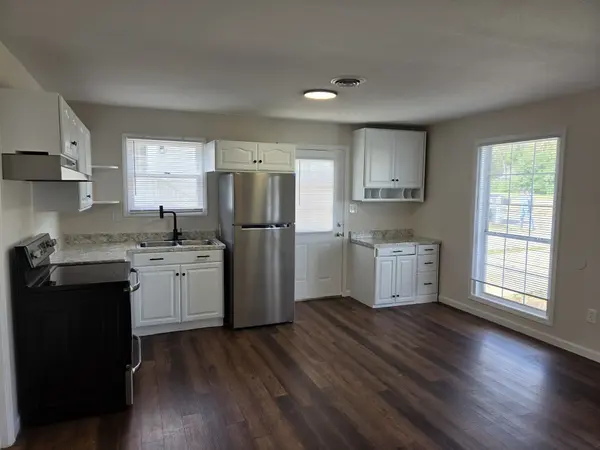 745 Church St #SE, Cleveland, TN 37311