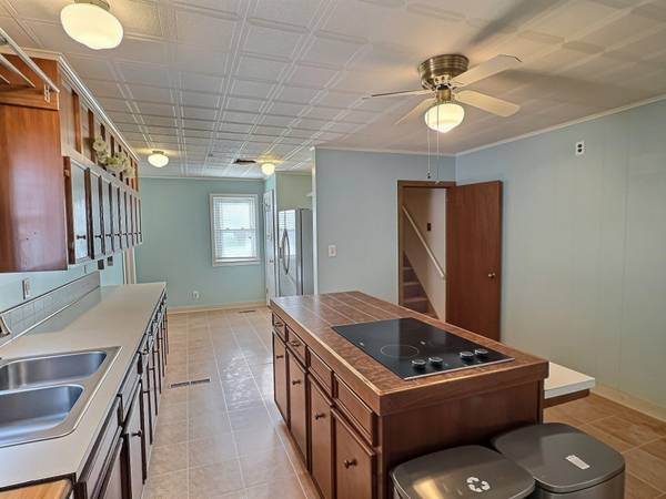 509 W Chicago, Colwich, KS 67030