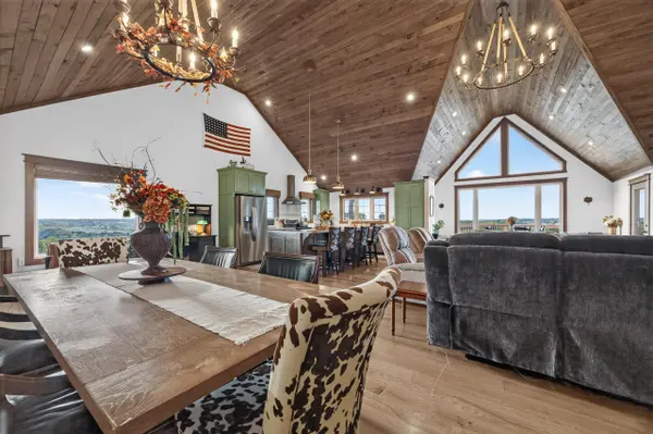 5460 State Highway Y, Hartville, MO 65667