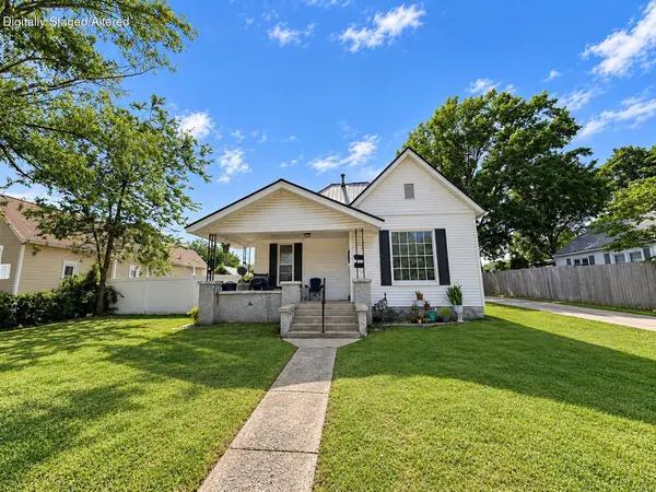 608 N Central AVE, Monett, MO 65708