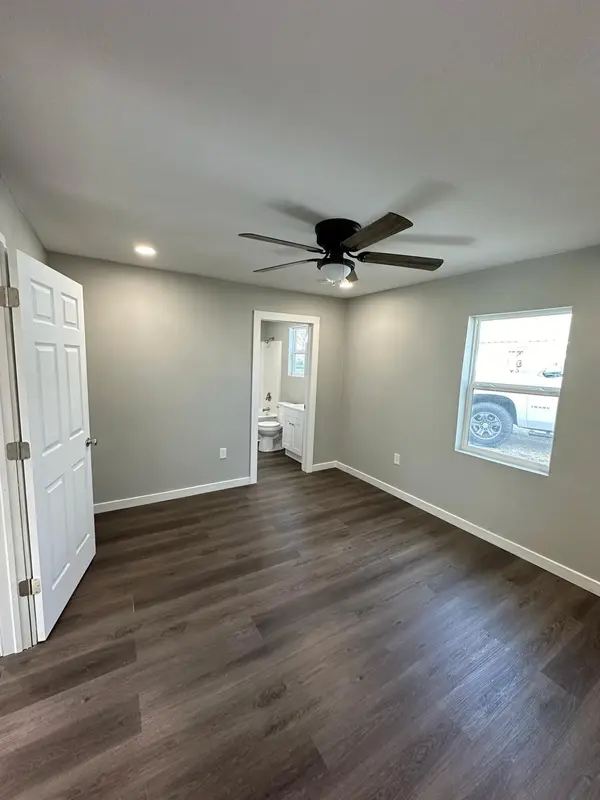 608 N Central AVE, Monett, MO 65708