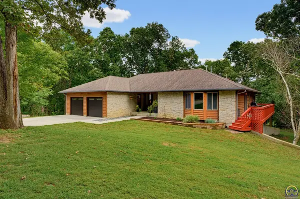 6640 NE Kincaid RD, Topeka, KS 66617