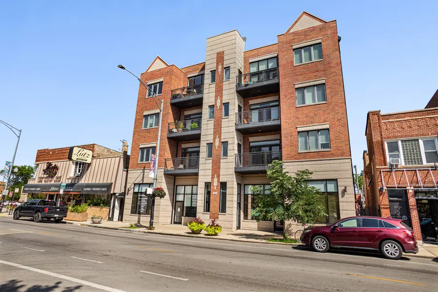 2450 W Montrose AVE #3N, Chicago, IL 60618