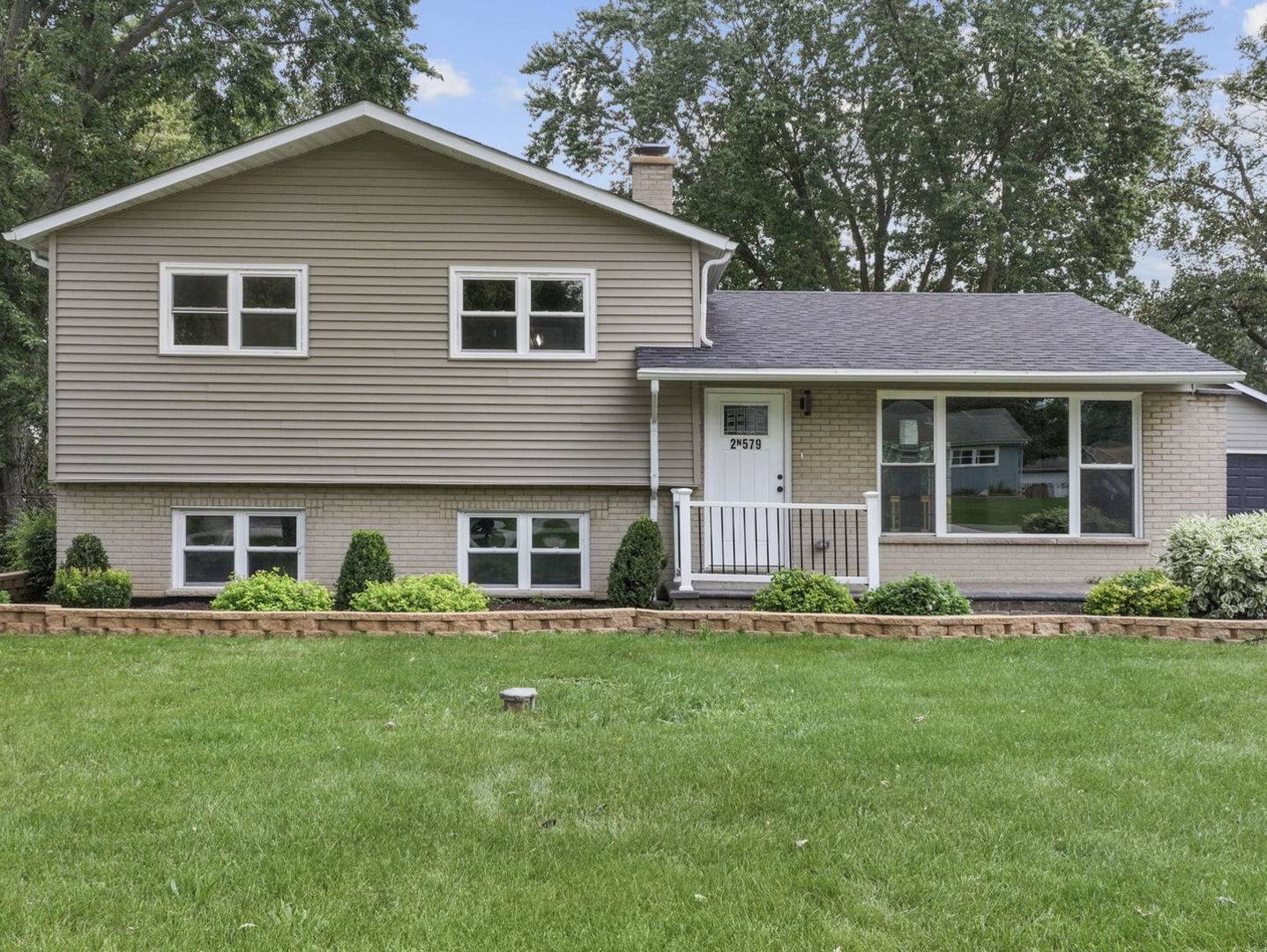 2N579 Diane AVE, Glen Ellyn, IL 60137