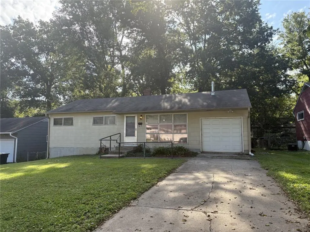 7717 E 112 TER, Kansas City, MO 64134
