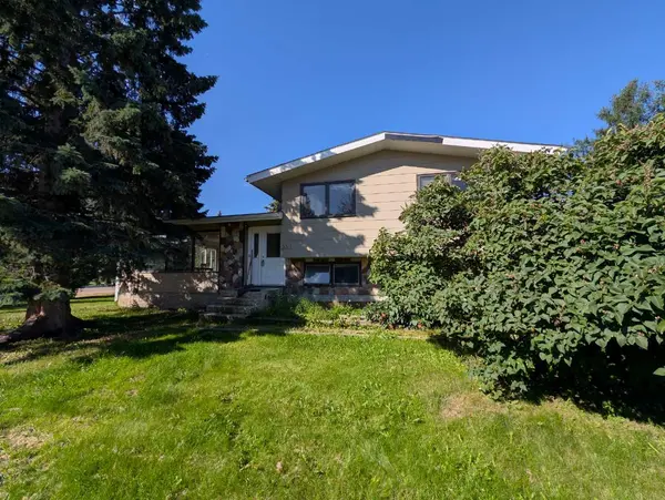 336 9 ST NE, Slave Lake, AB T0G 2A2