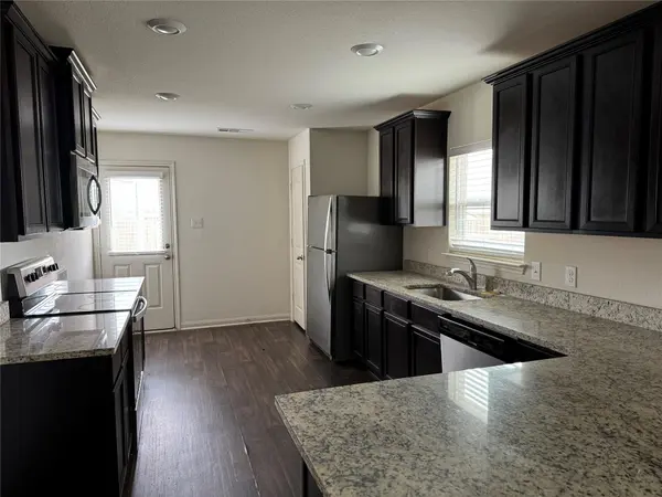 117 Allington CIR, Jarrell, TX 76537