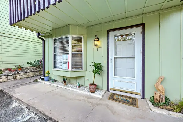 20223 Travis DR #4, Lago Vista, TX 78645