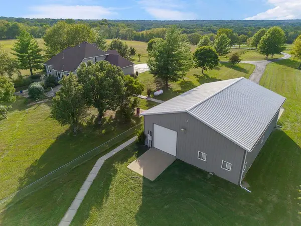 19505 S Raffurty RD, Pleasant Hill, MO 64080