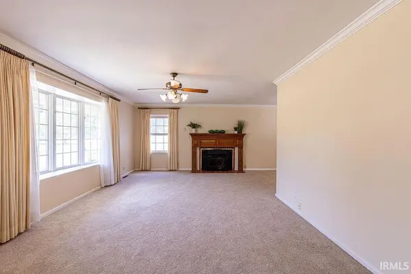 7001 Monroe AVE, Evansville, IN 47715