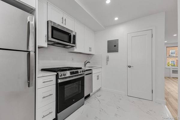 67-14 108th ST #6D, Forest Hills, NY 11375