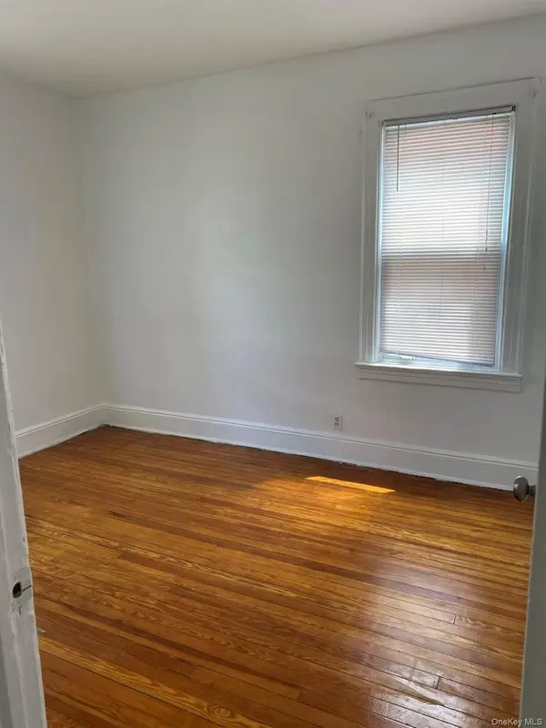4361 161st ST, Flushing, NY 11358