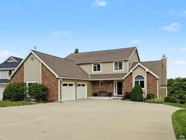 4308 Wimbledon DR, Lawrence, KS 66047