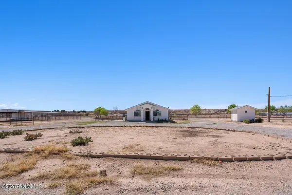 620 Ojito De Madrid DR, Anthony, NM 88021