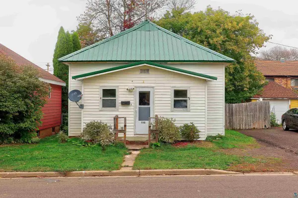 112 17th Ave W, Ashland, WI 54806