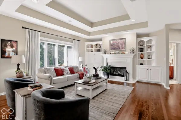 1055 Old Eagle WAY, Greenwood, IN 46143