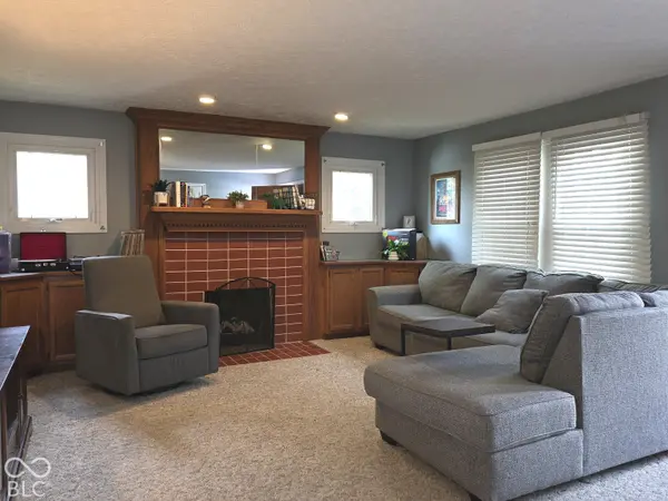 119 Fairfield DR, Shelbyville, IN 46176