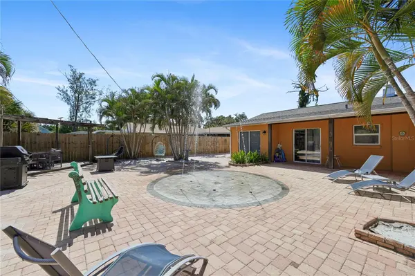 8479 PINEWOOD RD, Sarasota, FL 34243
