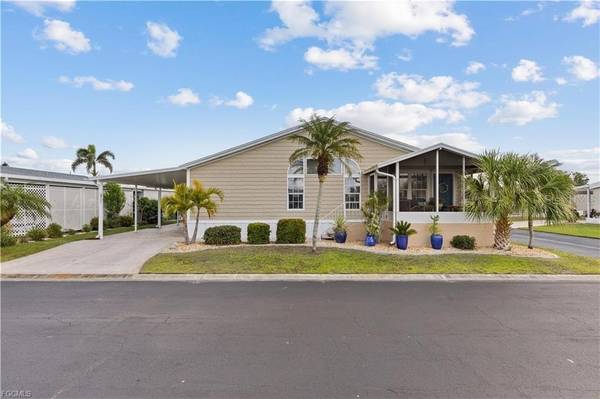 1000 KINGS HWY #438, Port Charlotte, FL 33980