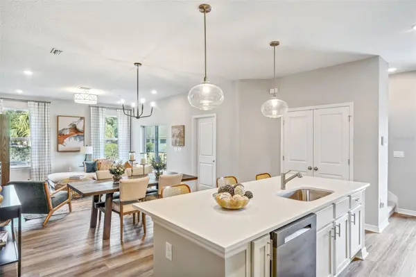 2286 RED PINE CT, Eustis, FL 32726