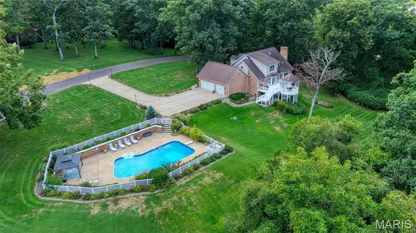 6 Forest Hills DR, Washington, MO 63090