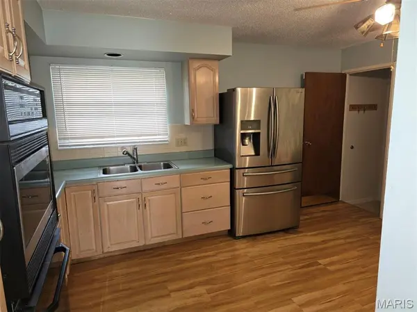 1760 Layven AVE, Florissant, MO 63031