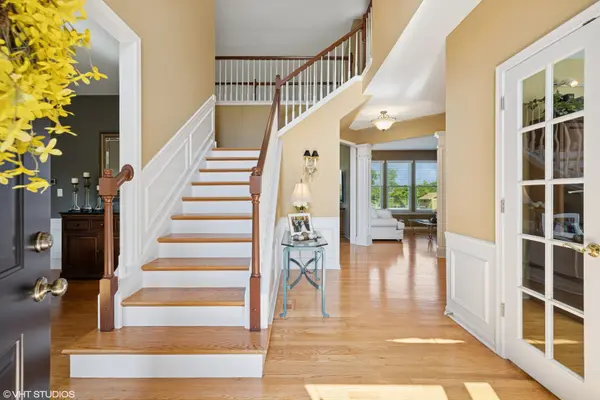 610 Woods Creek LN, Algonquin, IL 60102