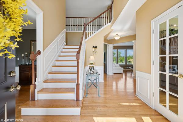 610 Woods Creek LN, Algonquin, IL 60102